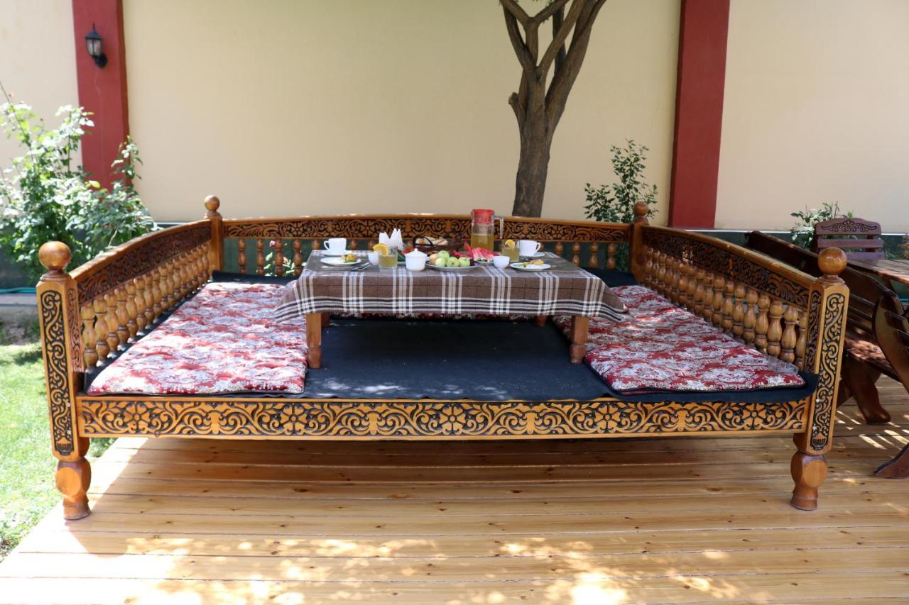 Chinor Garden Hotel - Free Airport Pick-Up And Drop-Off Tasjkent Eksteriør bilde