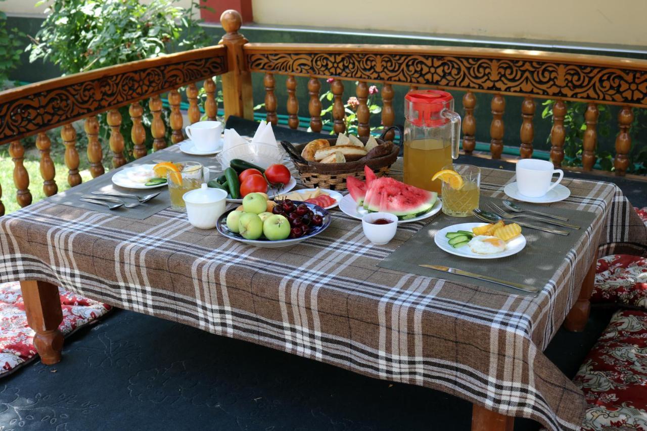 Chinor Garden Hotel - Free Airport Pick-Up And Drop-Off Tasjkent Eksteriør bilde